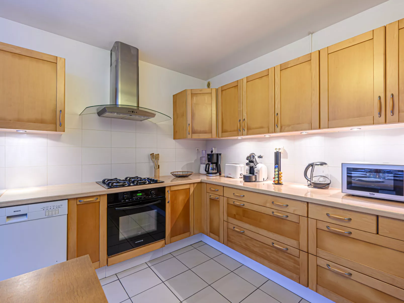 Les Néréïdes-Binnen