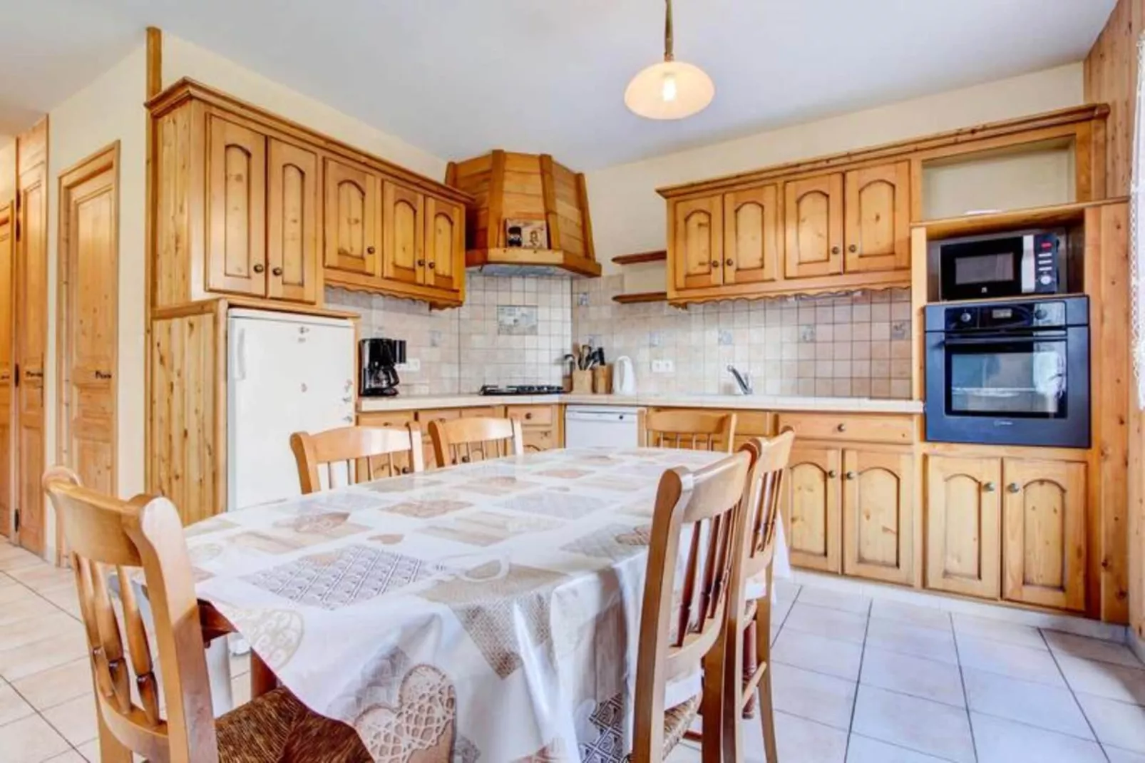 Résidence Les Sermes-Eetkamer