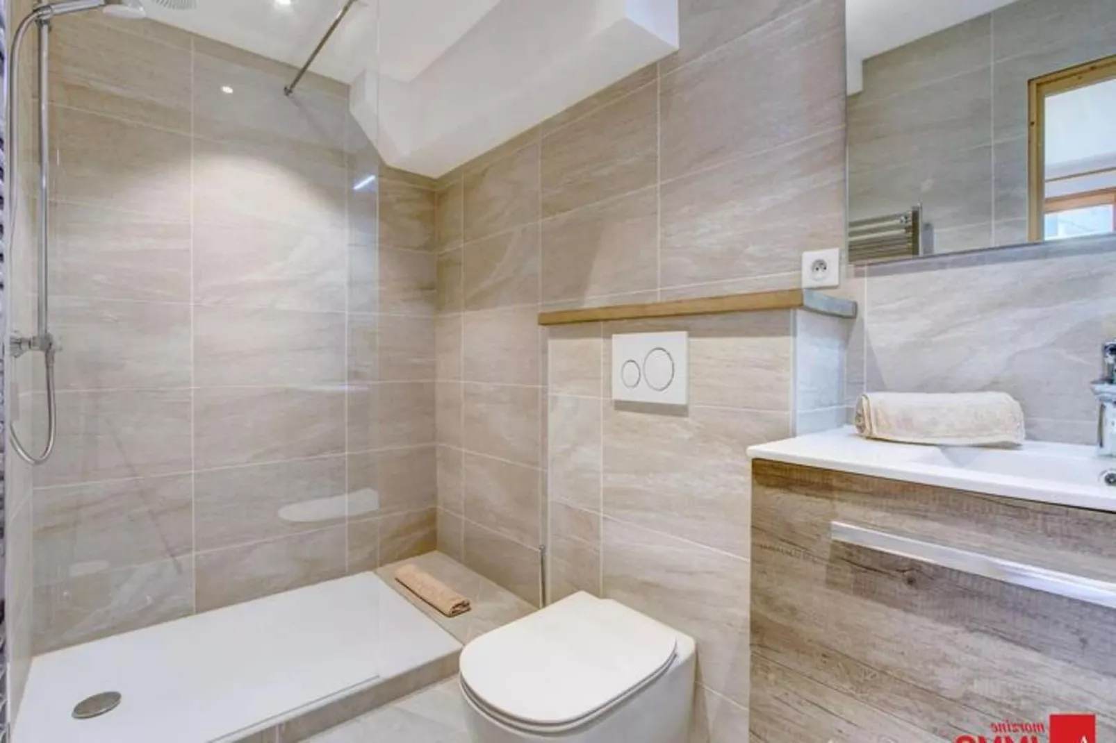 Résidence Jeanette-Buitenkant zomer