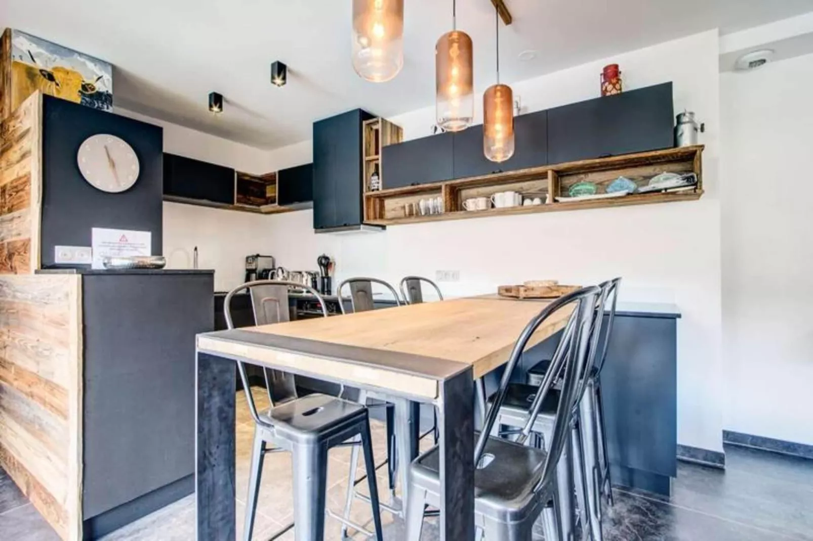 Résidence Frenes Blancs-Buitenkant zomer