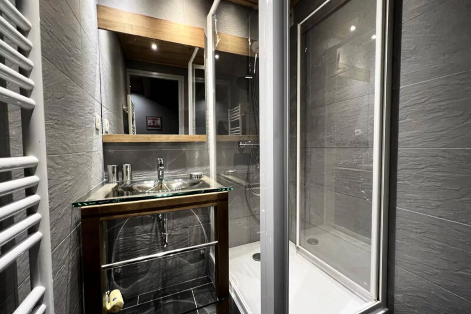 Studio à La Clusaz-Badkamer