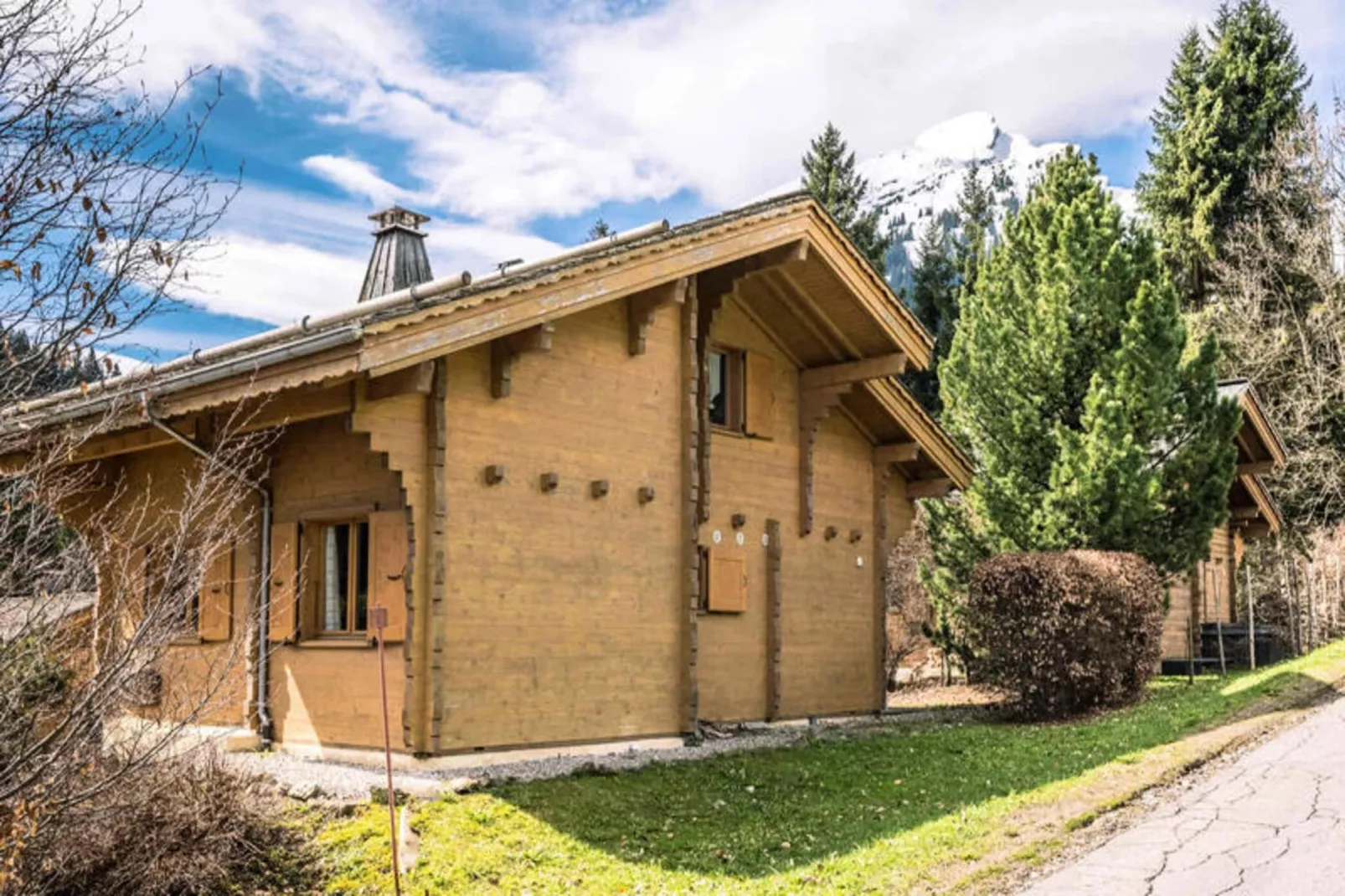 Chalet Gotty Joly L'bele-Buitenkant zomer