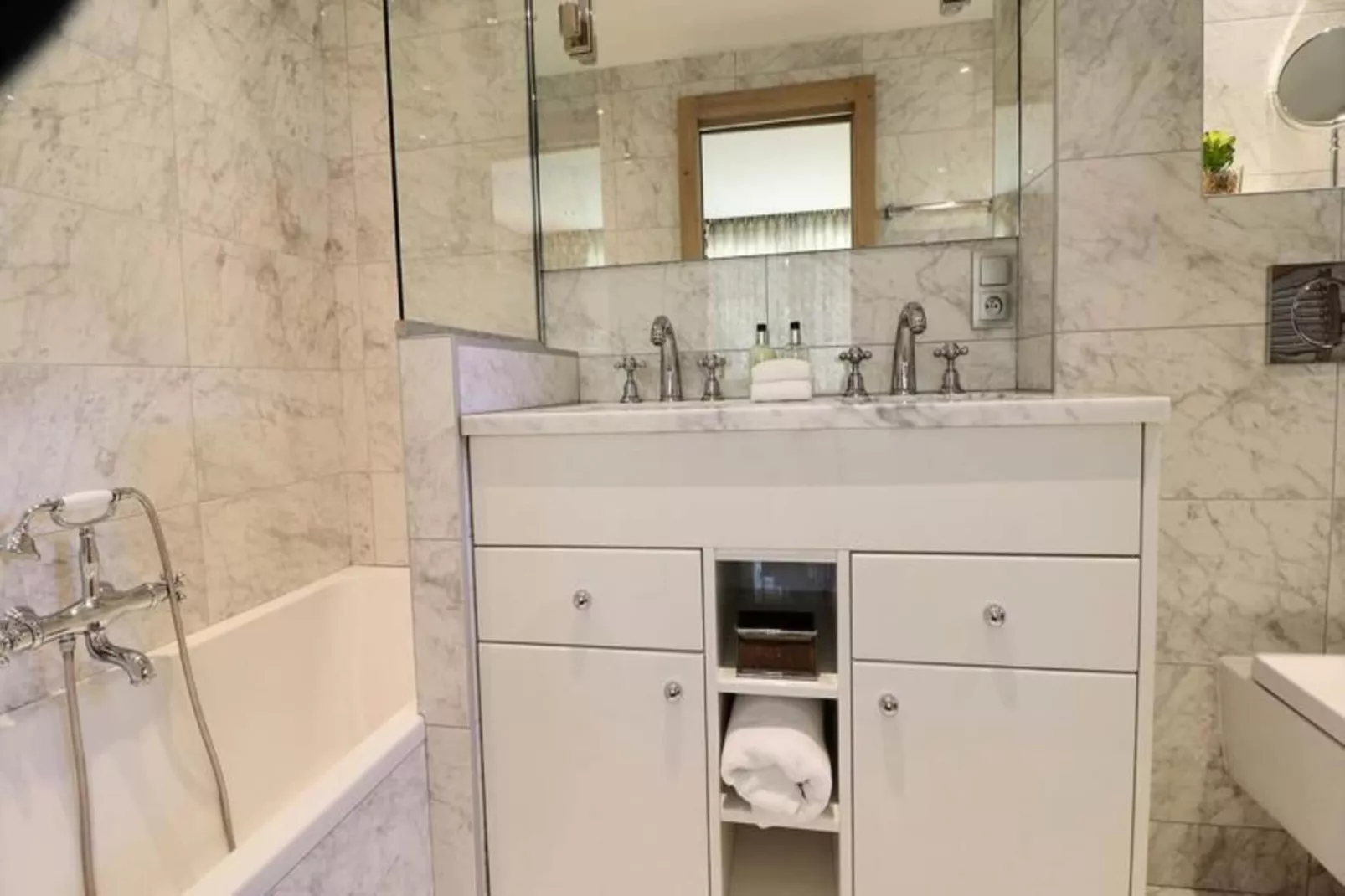 Résidence Explorer Meleze-Buitenkant zomer