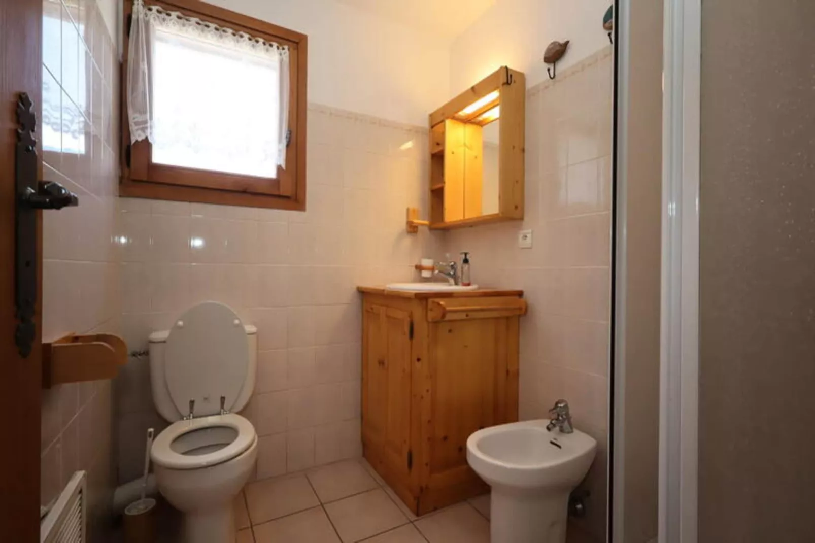 Résidence Les Eaux Rousses-Buitenkant zomer