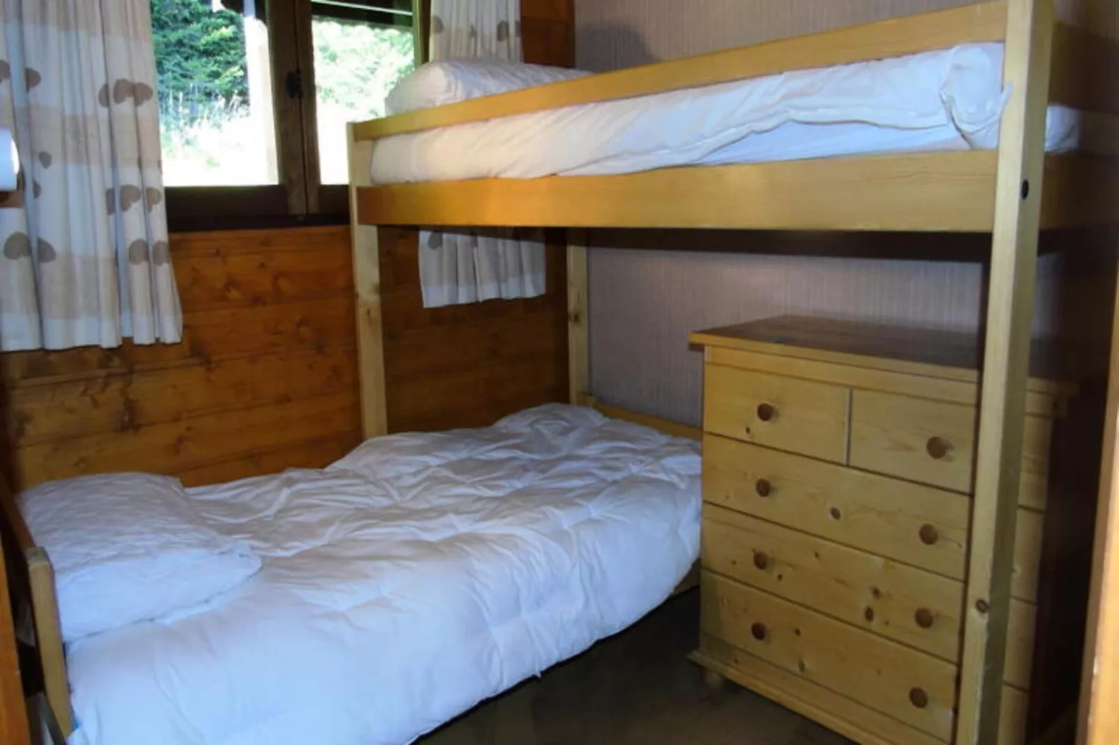 Résidence Sabaudia-Buitenkant zomer