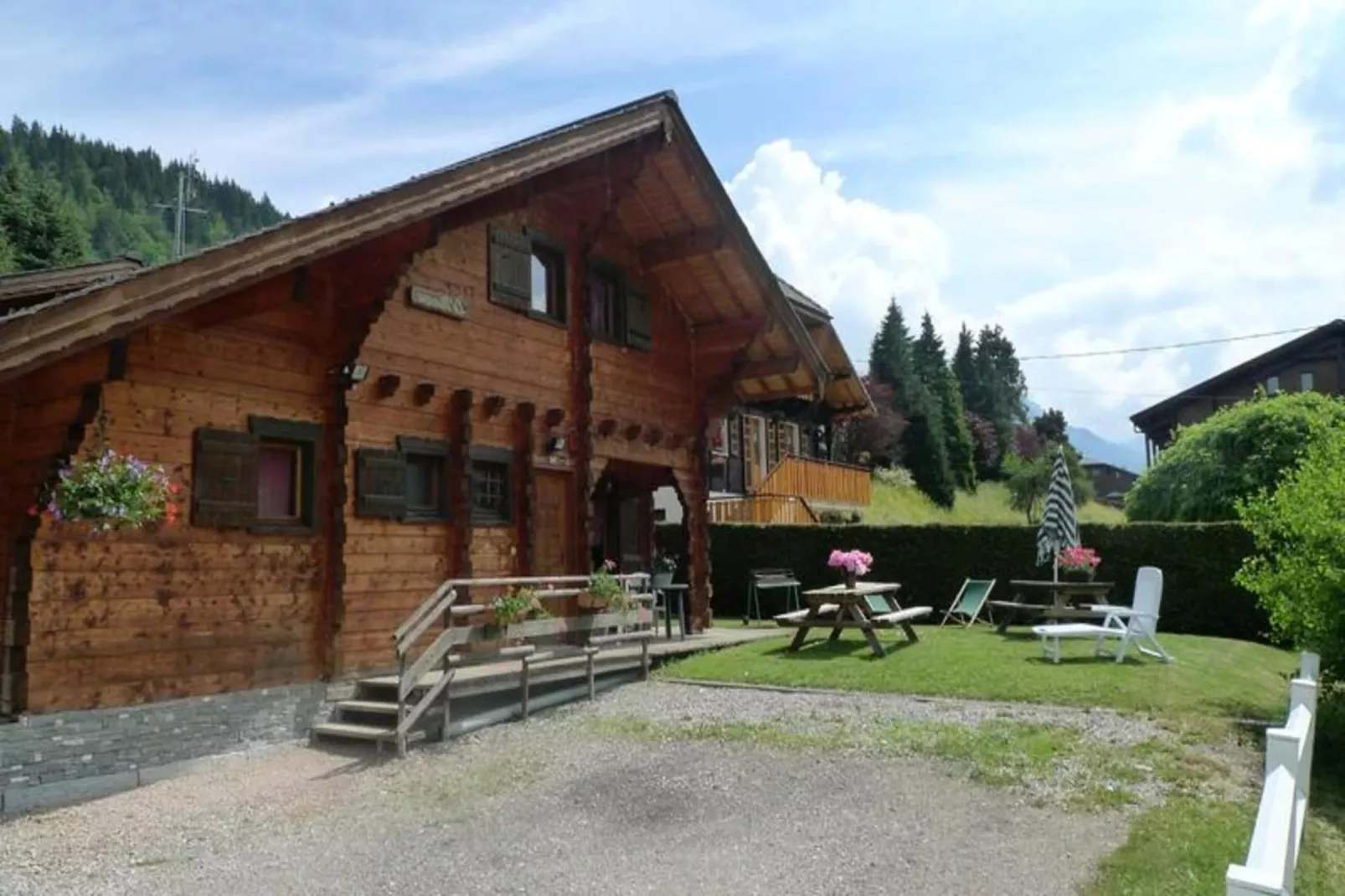 Chalets à Morzine-Buitenkant zomer