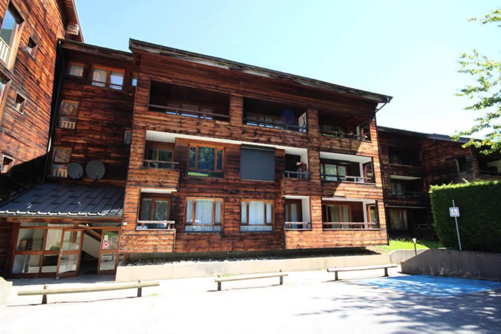 Studio à Saint Jean d'Aulps-Buitenkant zomer