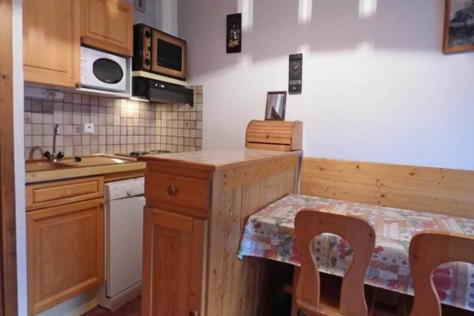 Résidence Cornillon A-Buitenkant zomer