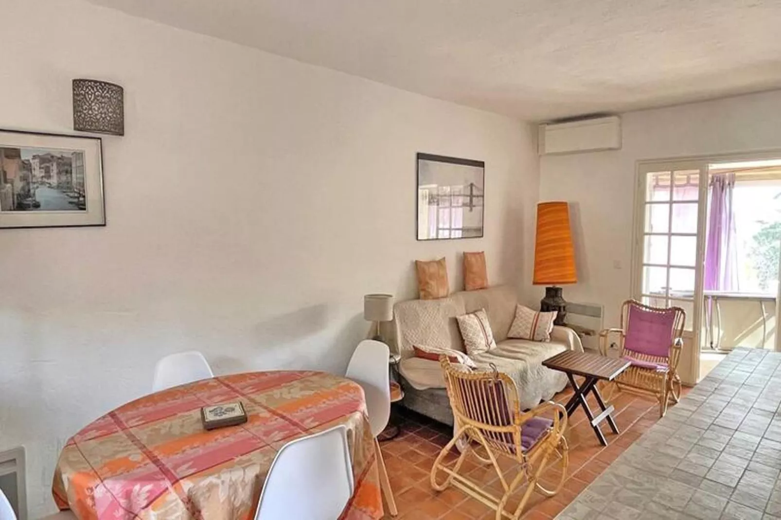 Résidence Pan Cuet-Eetkamer