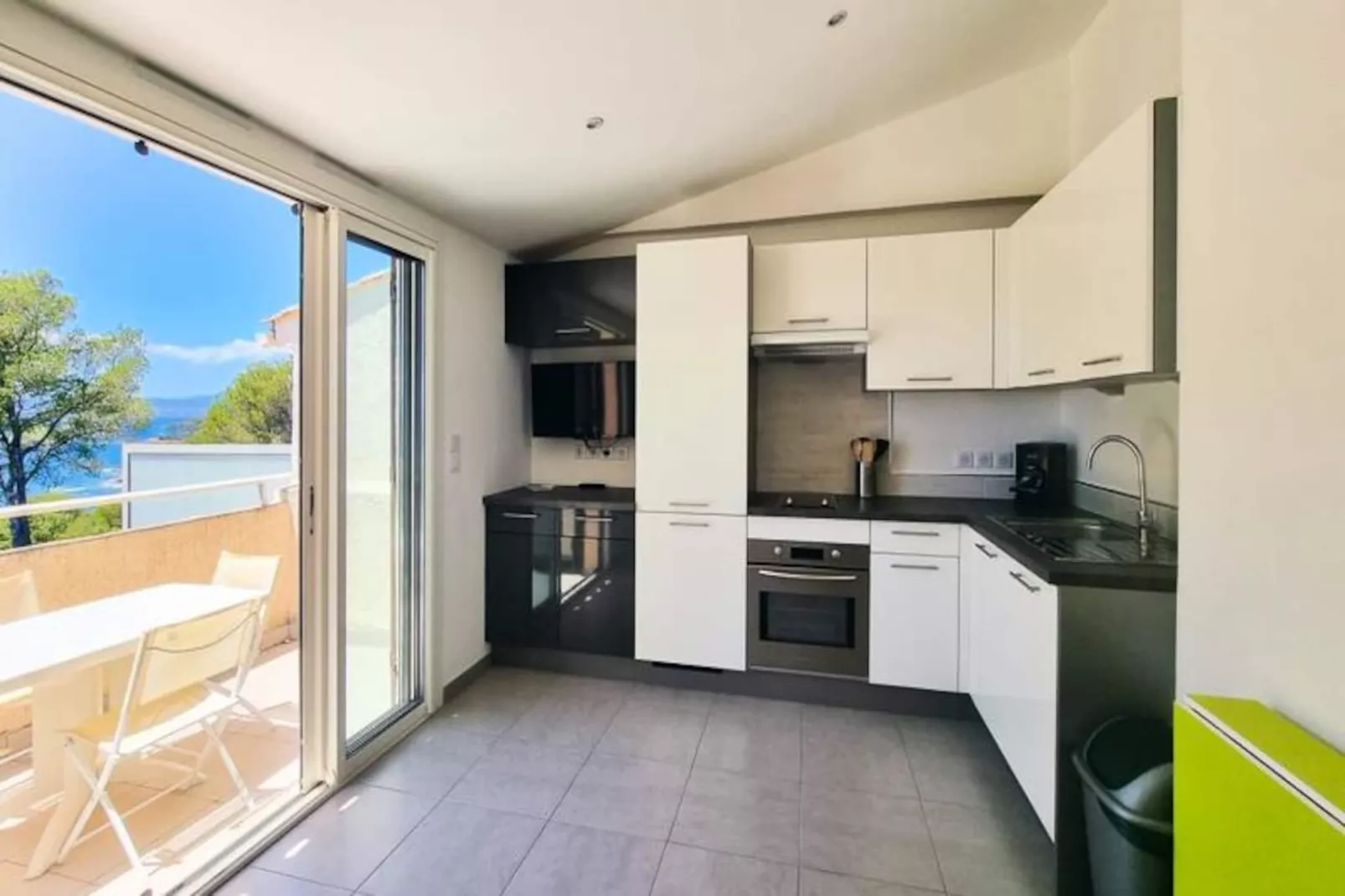 Appartement En Domaine 4 Pers - Vue Mer Et Piscine-Image-tags.