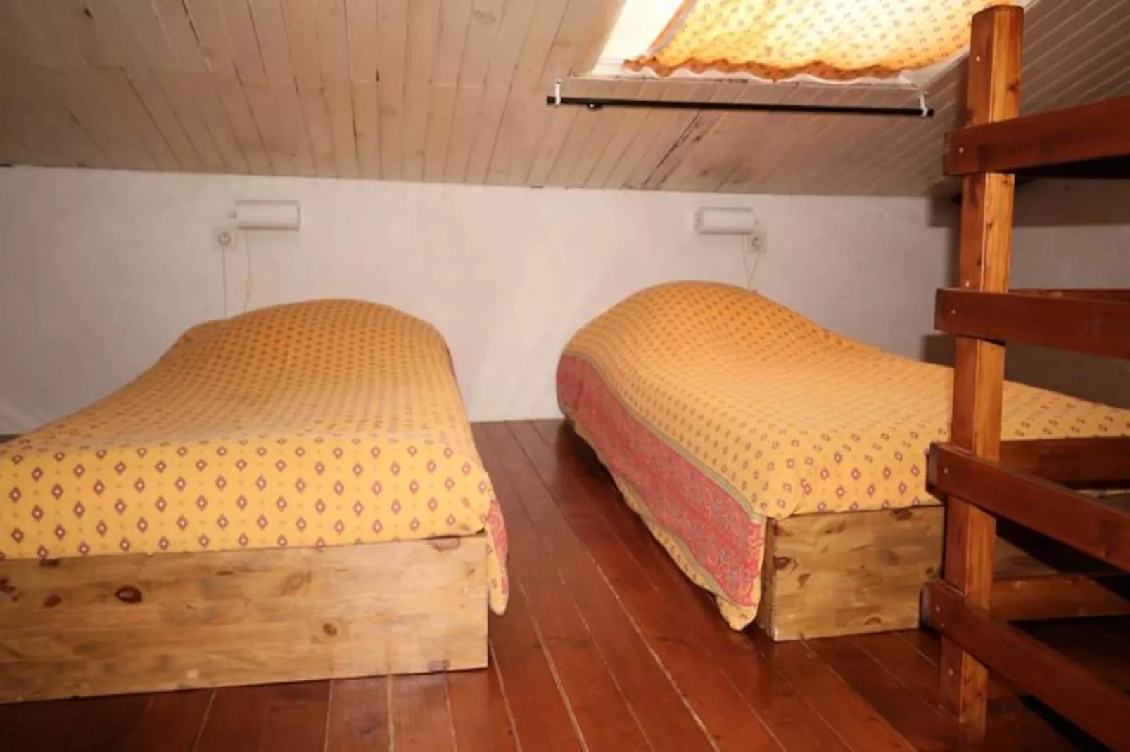 Les Messugues, Mas Proven&ccedil;al Typique Avec Piscine Partag&eacute;e, Nature, Calme-Image-tags.