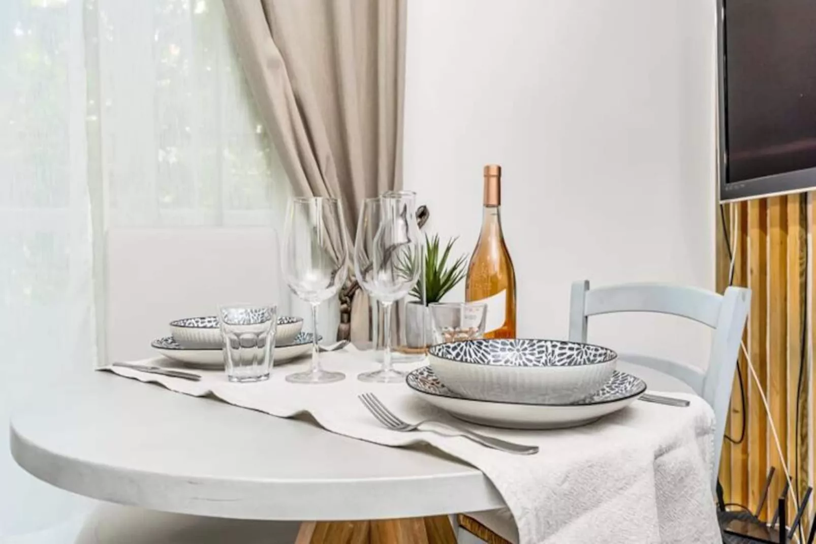 Appartement La Cigale | Les Nids De La Diane-Image-tags.