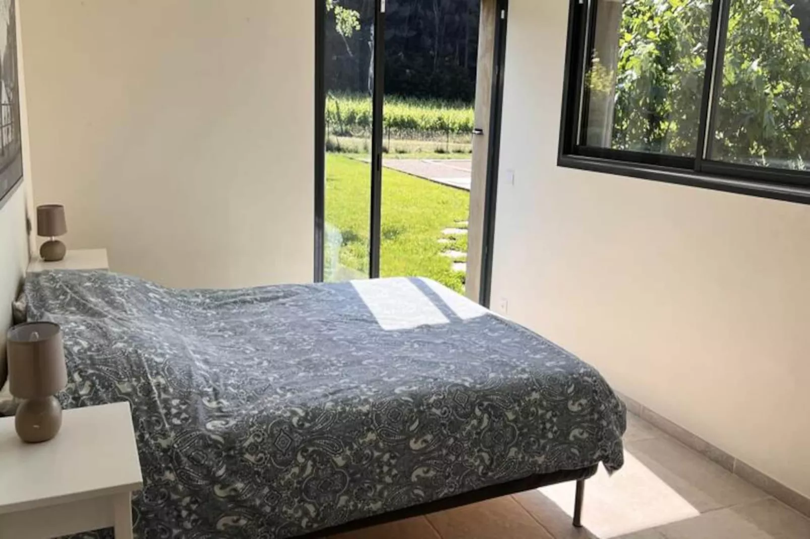 Vivez L'authenticit&eacute; &agrave; La Maison "au Pied Des Vignes"-Image-tags.