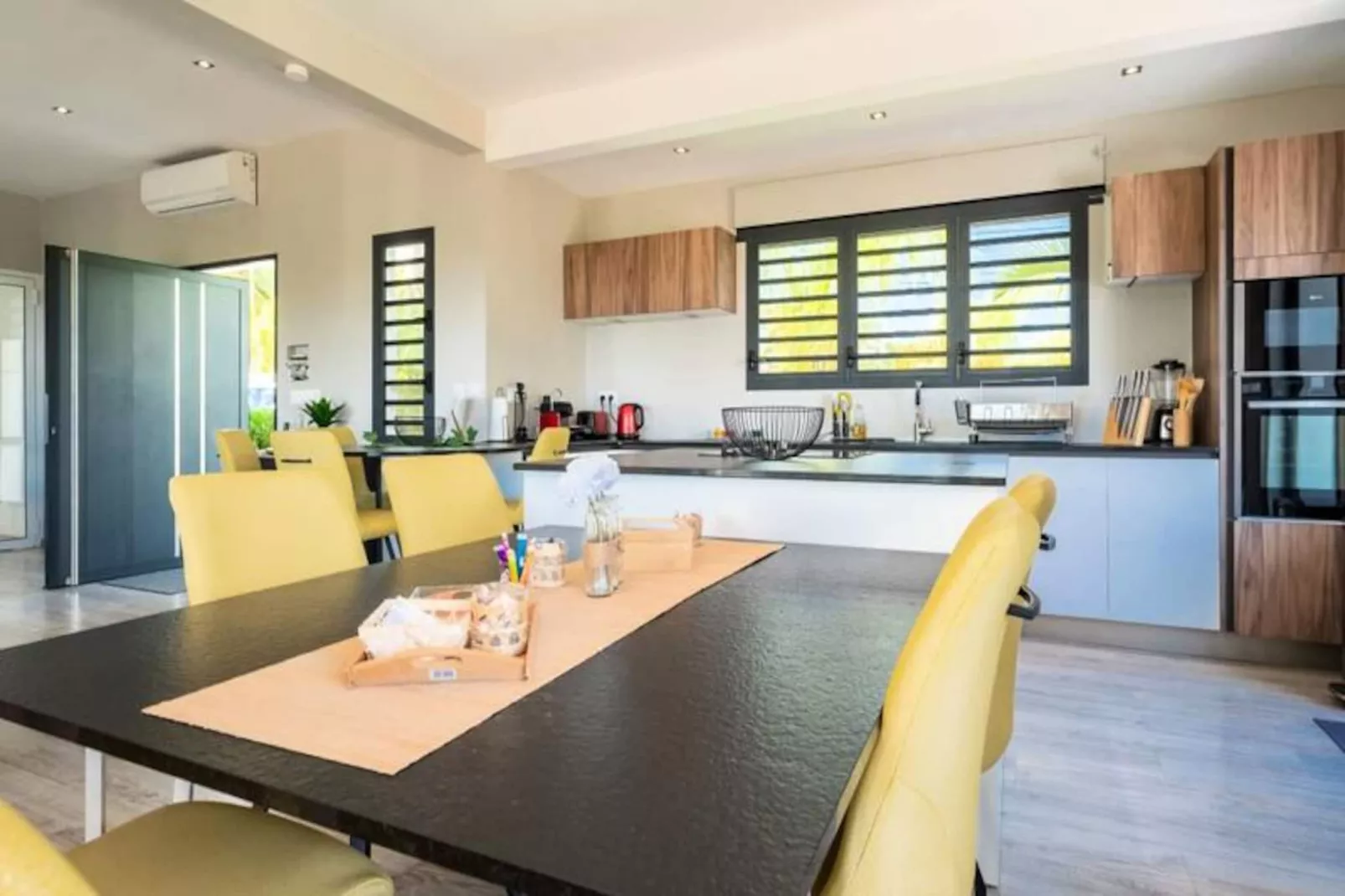 Villa Te Amo-Image-tags.