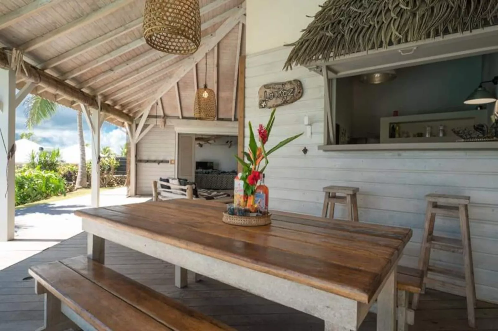 Villa Lakaz-Image-tags.