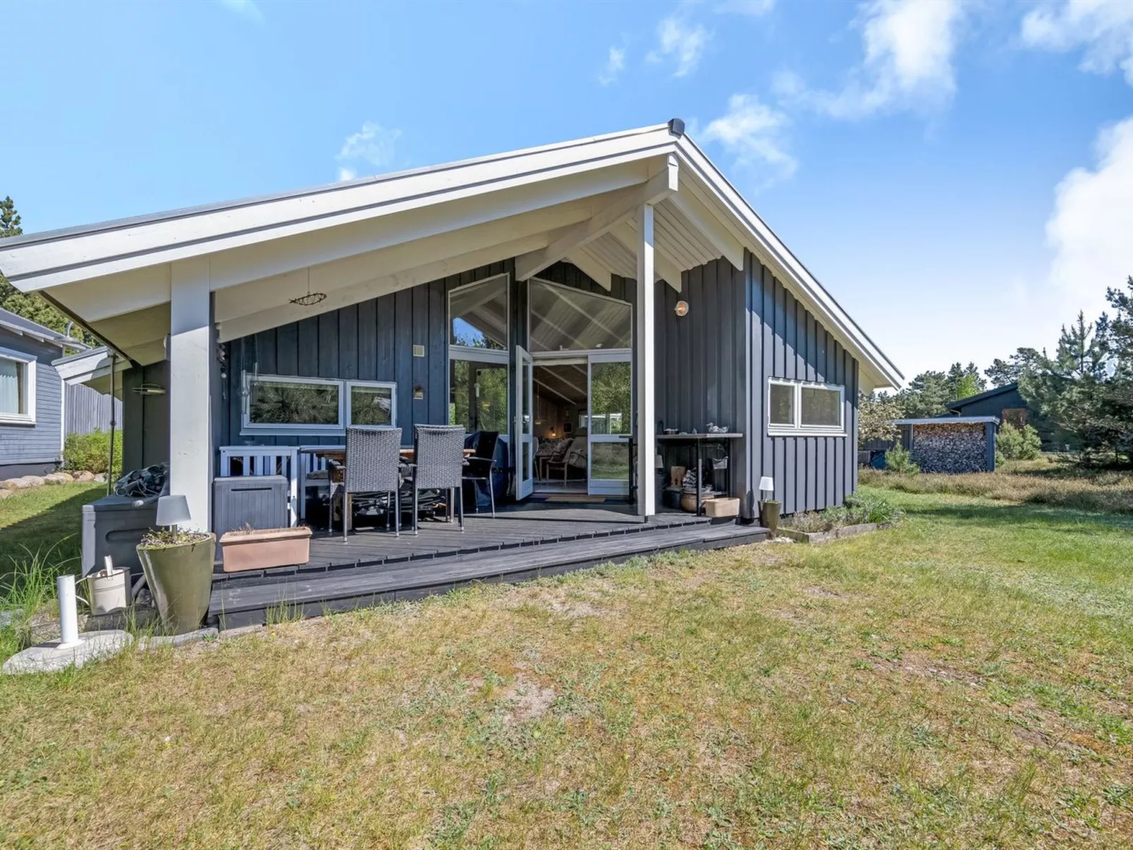 "Elba" - 275m to the fjord-Buiten