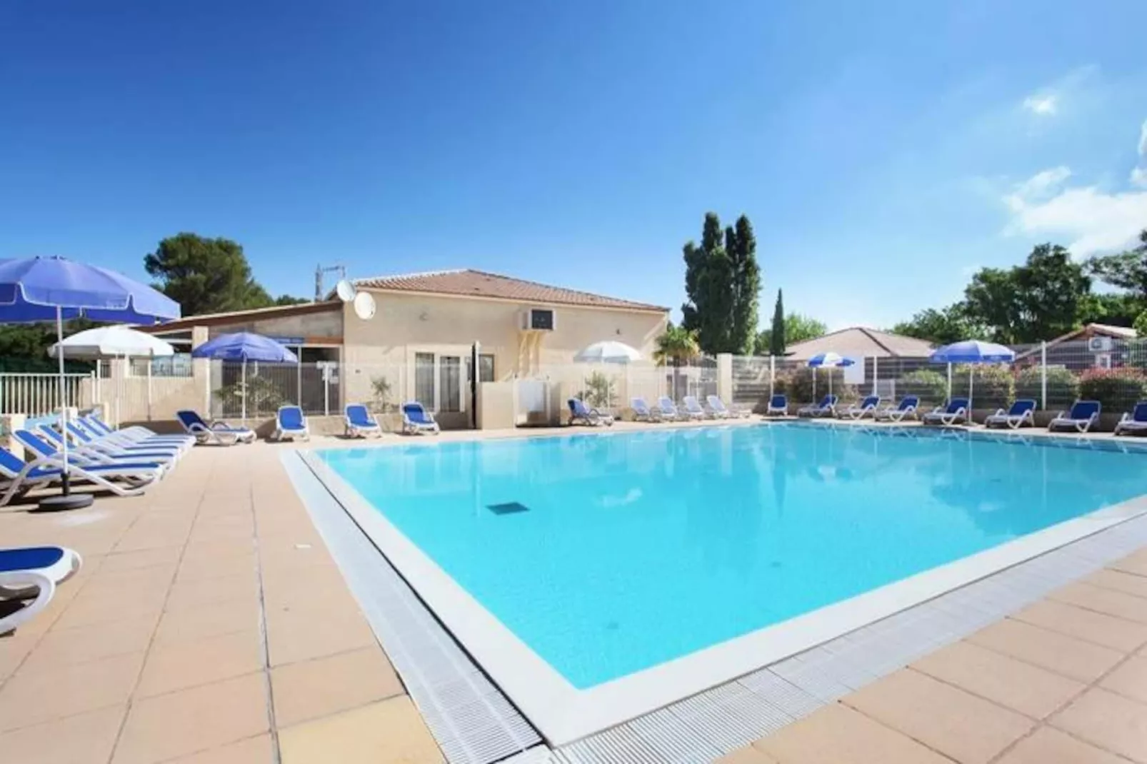 Résidence Odalys Shangri-La-Image-tags.