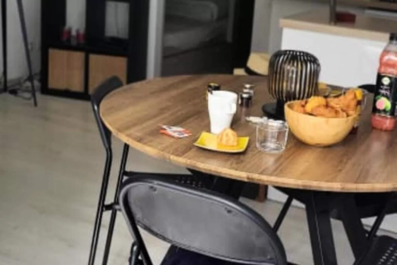 Résidence La Cigale De Mer &agrave; 100 M De La Plage Et Du Centre Ville Du Grau Du Roi-Eetkamer