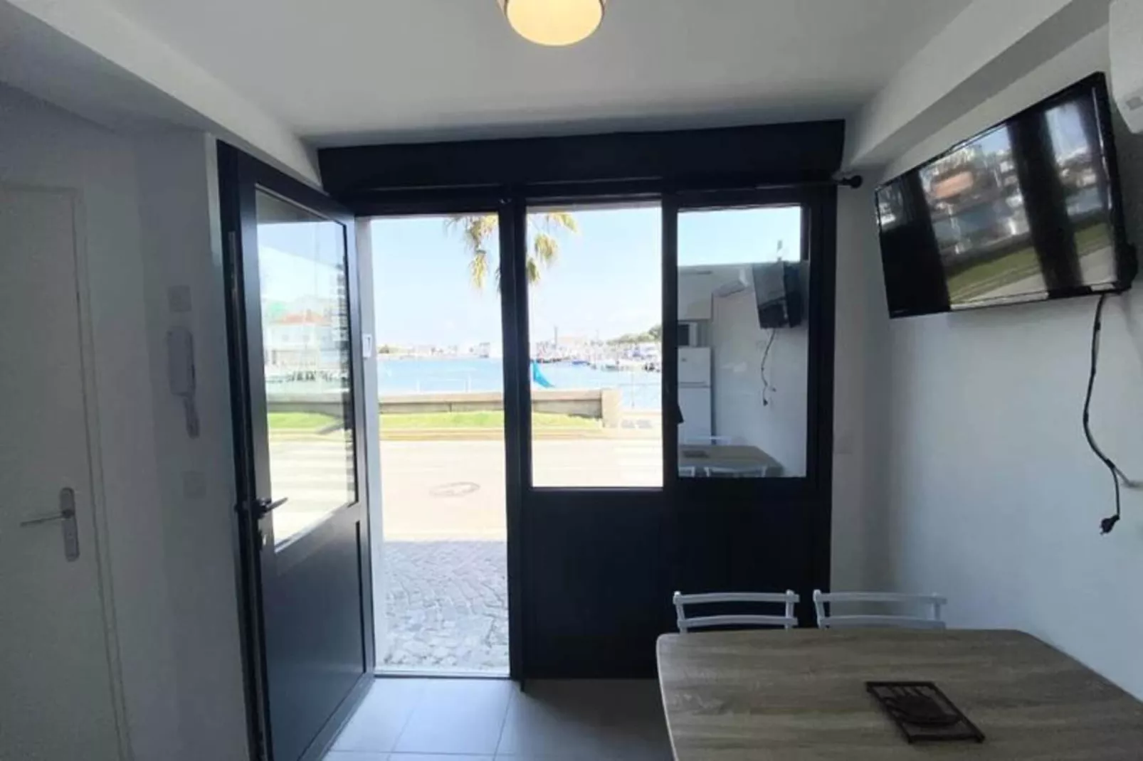 Résidence Quai Colbert-Hal-ontvangst