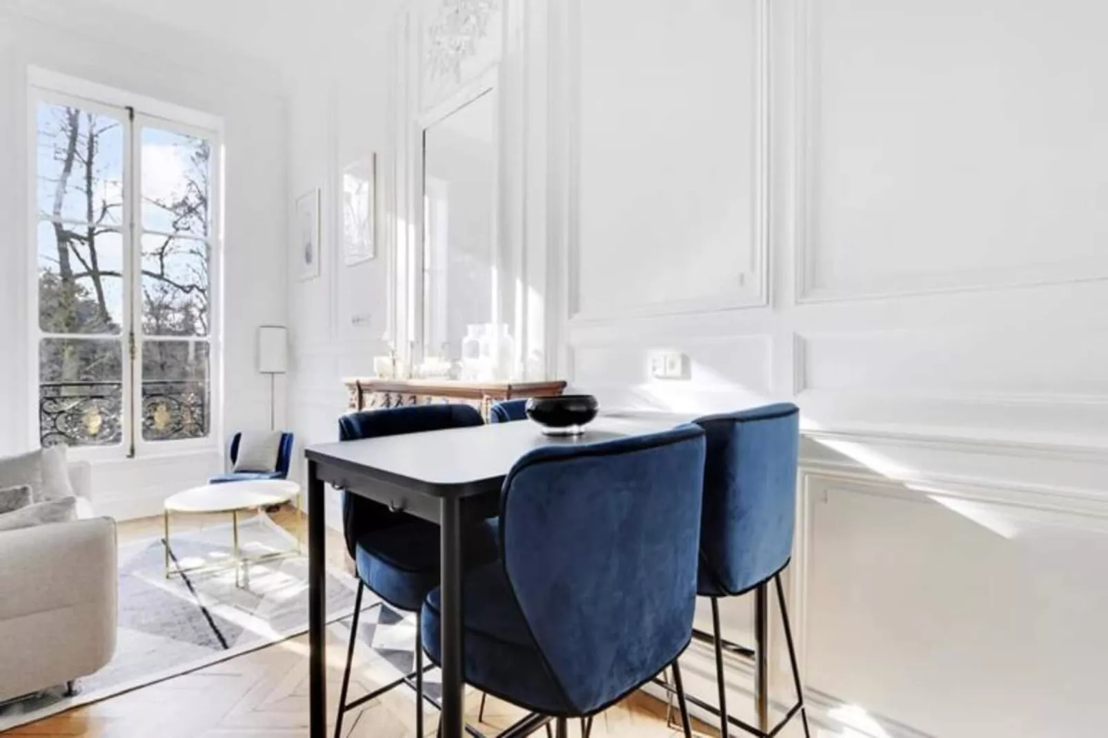 Maison Labruy&egrave;re - Suite Terrasse-Eetkamer