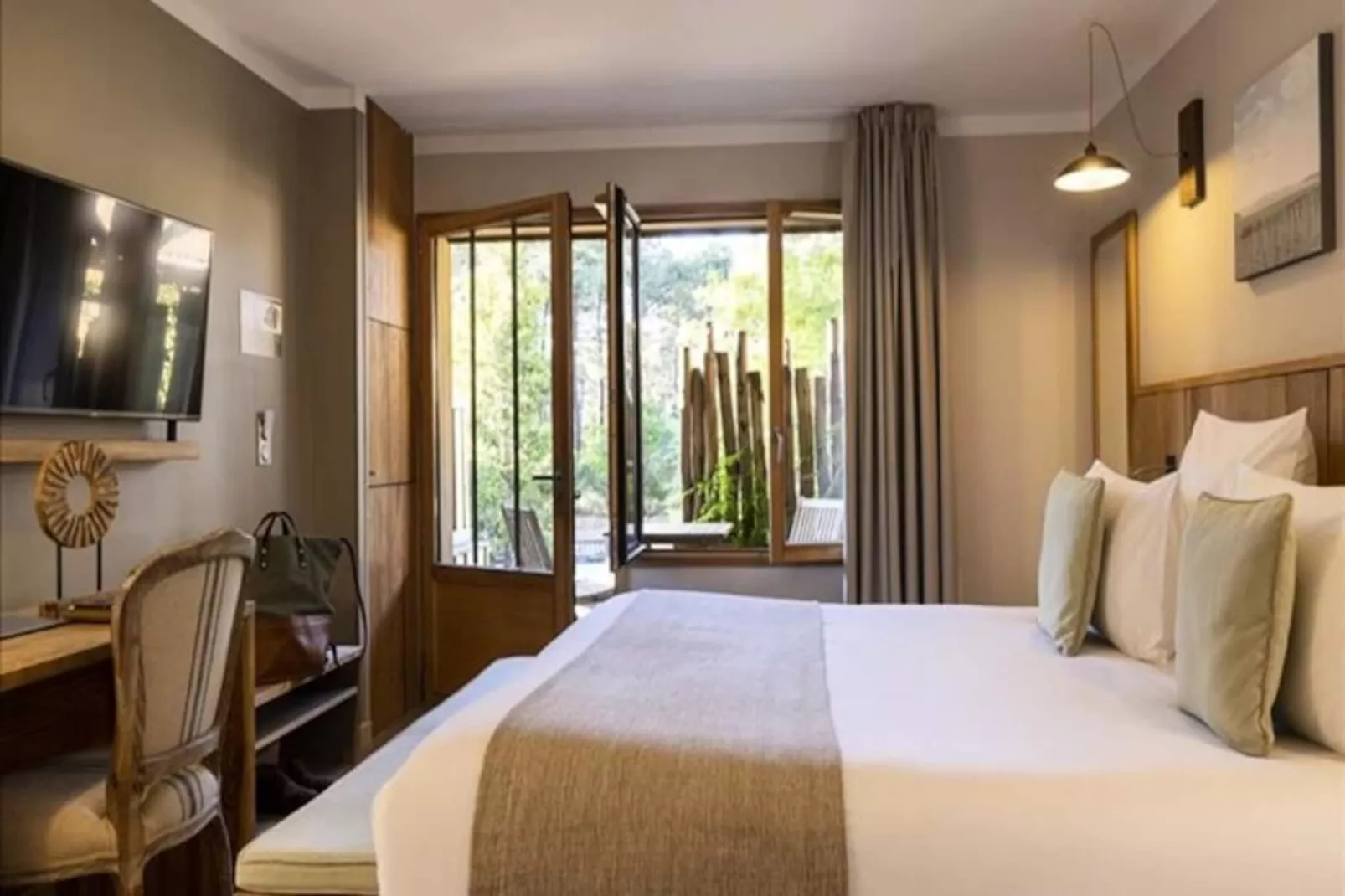 Domaine du Ferret ****-Image-tags.