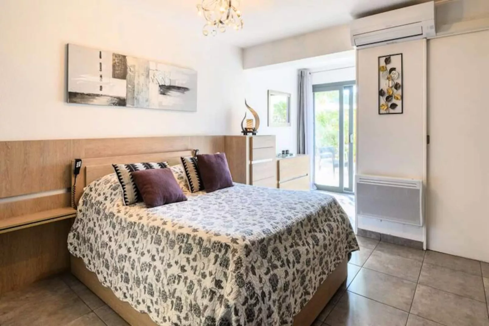 Résidence Les Marines Du Port-Image-tags.