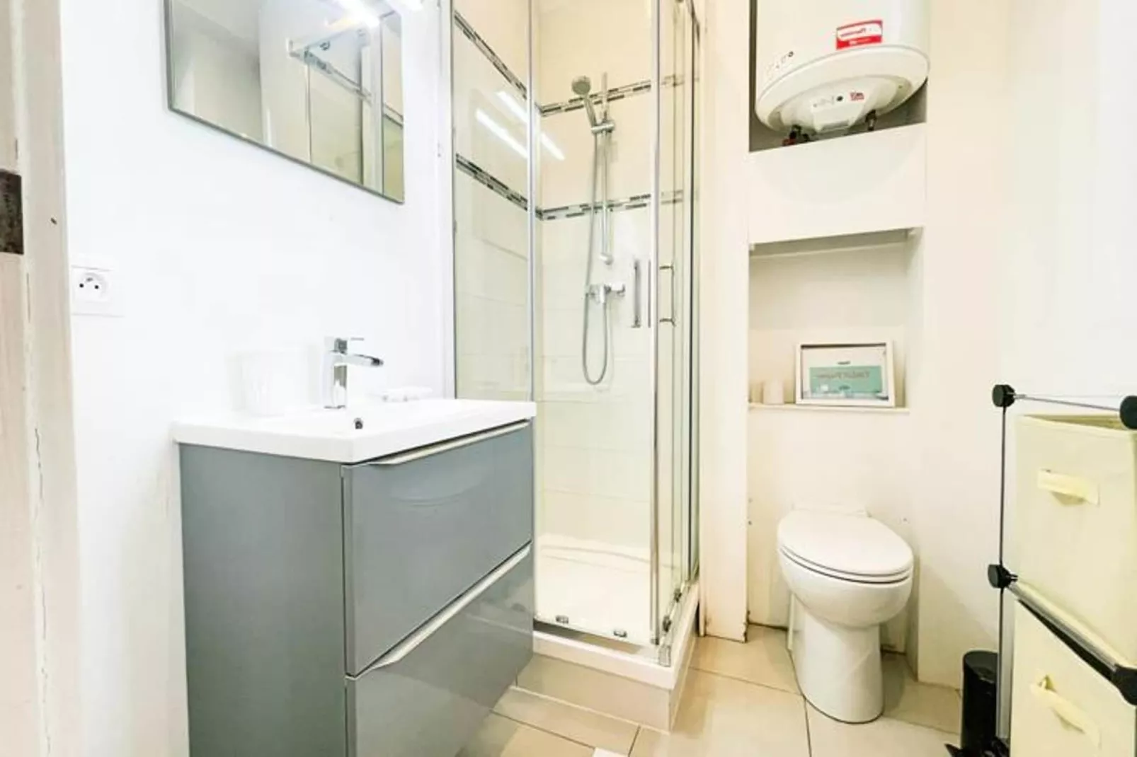 | Chez Giuseppe 🍷 Hyper-centre, Rues Pi&eacute;tonnes-Badkamer