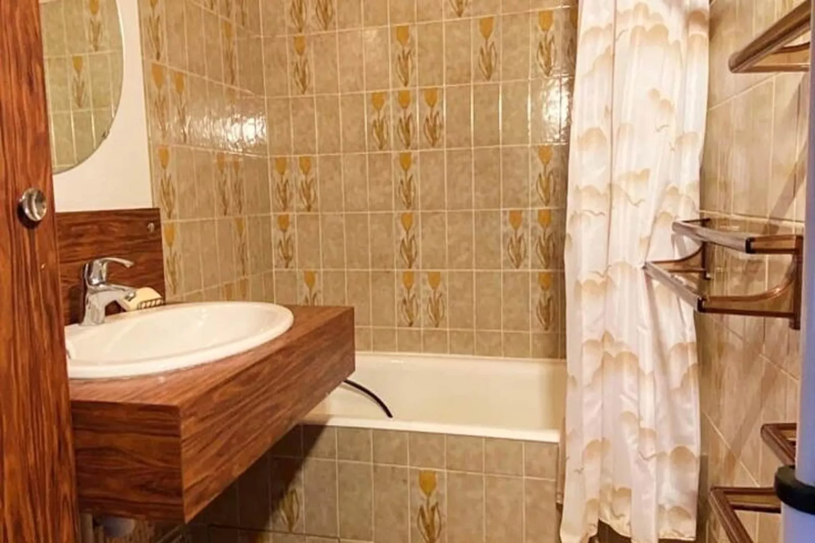 Résidence Milady-Badkamer