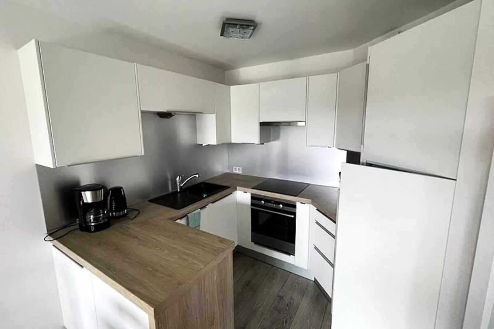 Résidence Bel Appartement En R&eacute;sidence Centre Ville  Avec Parking Class&eacute; 3*-Keuken
