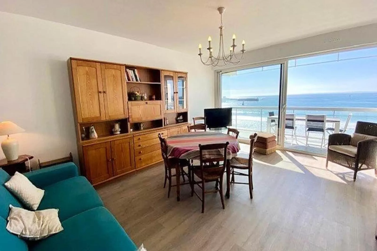 Résidence Ker Avel-Eetkamer