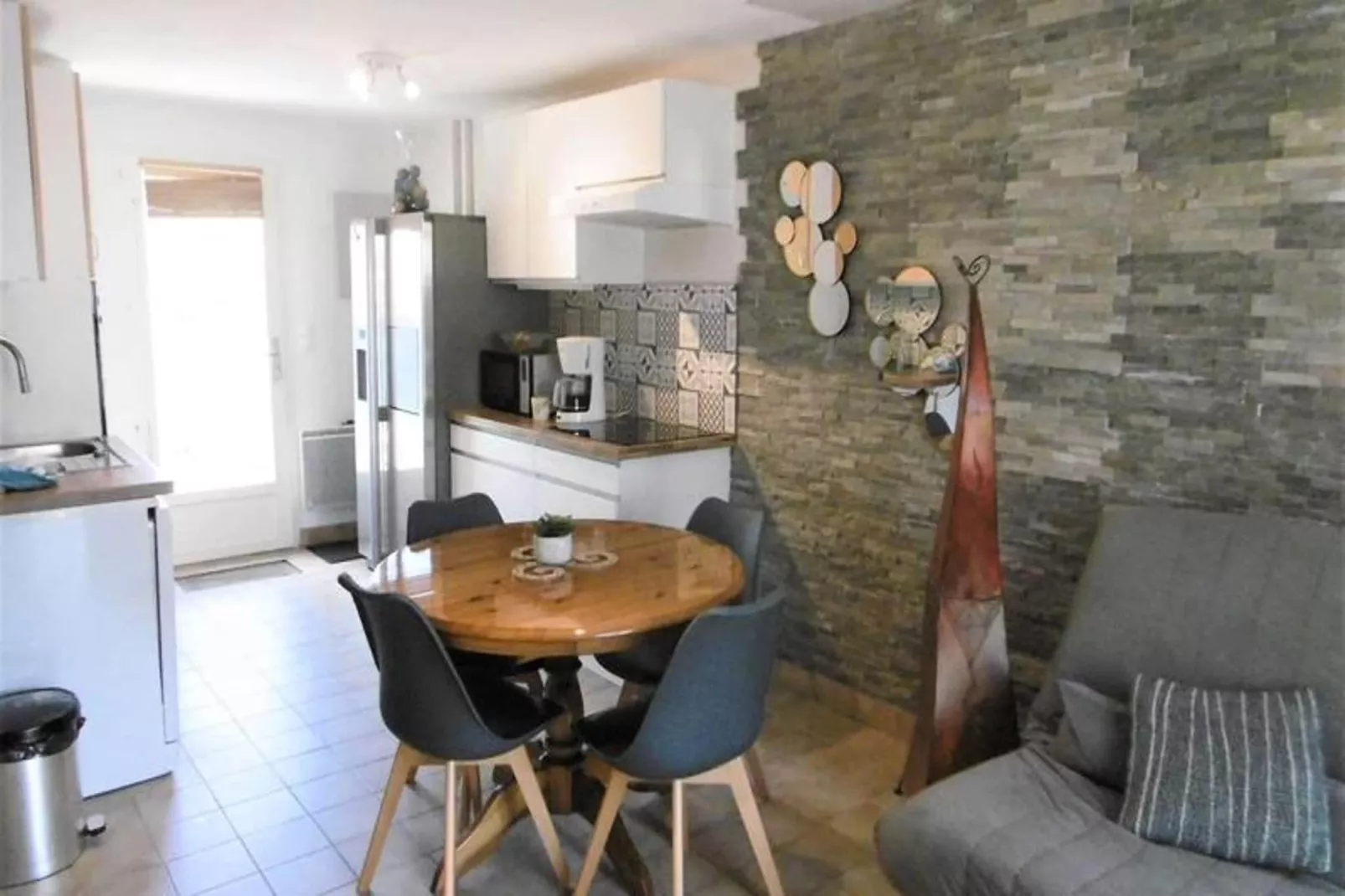 Résidence Duguay Trouin-Eetkamer