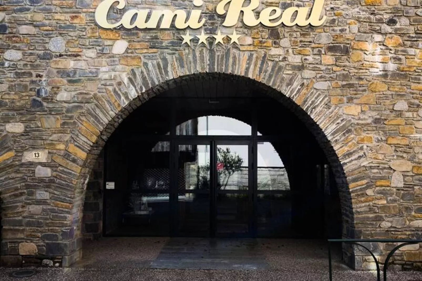 Résidence Cami Real-Buitenkant zomer