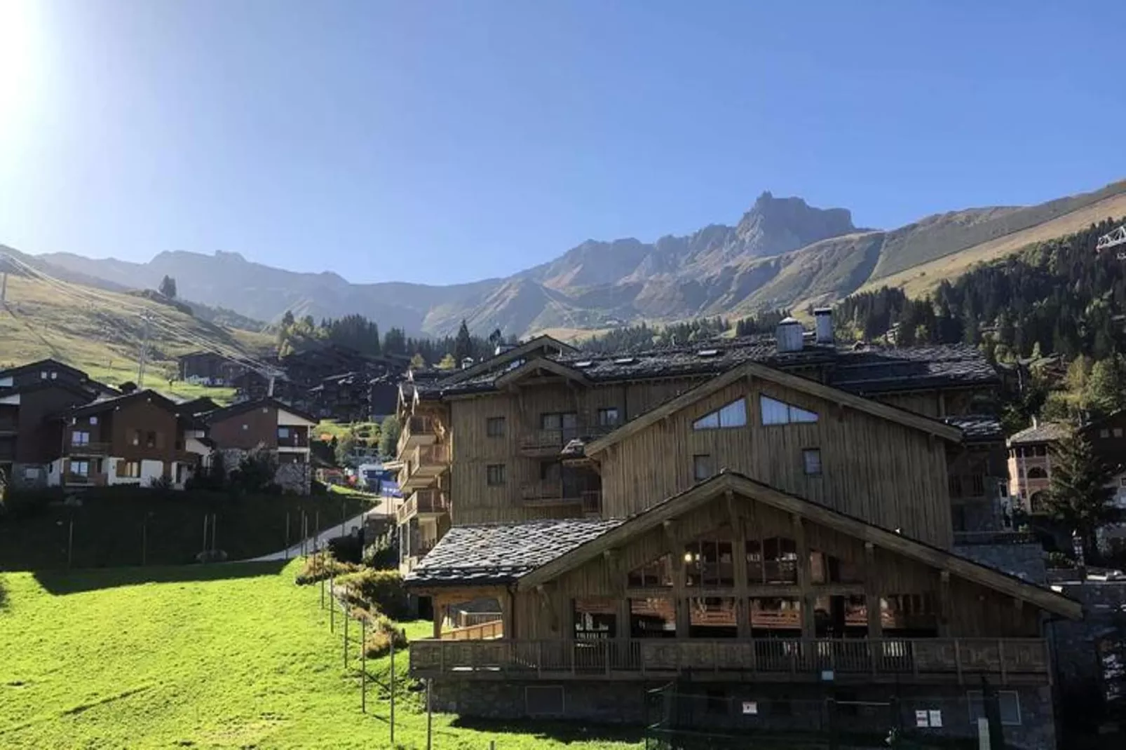 Résidence Valeriane - Buitenkant zomer
