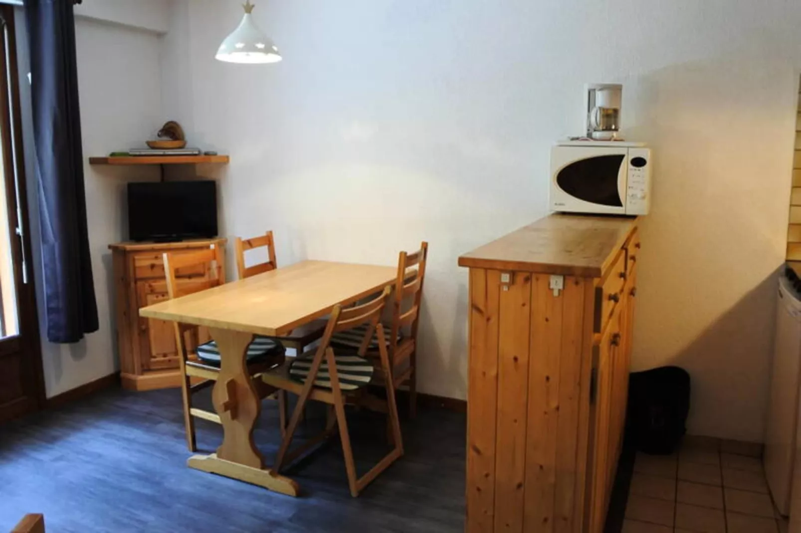 Residence La Corniche - Eetkamer