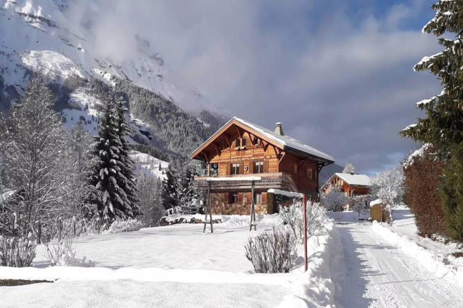 Résidence Mont'seu-Buitenkant zomer