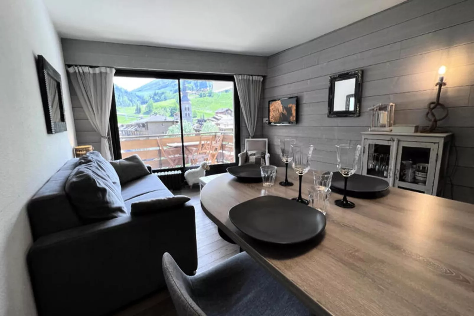 Appartements à La Clusaz-Buitenkant zomer
