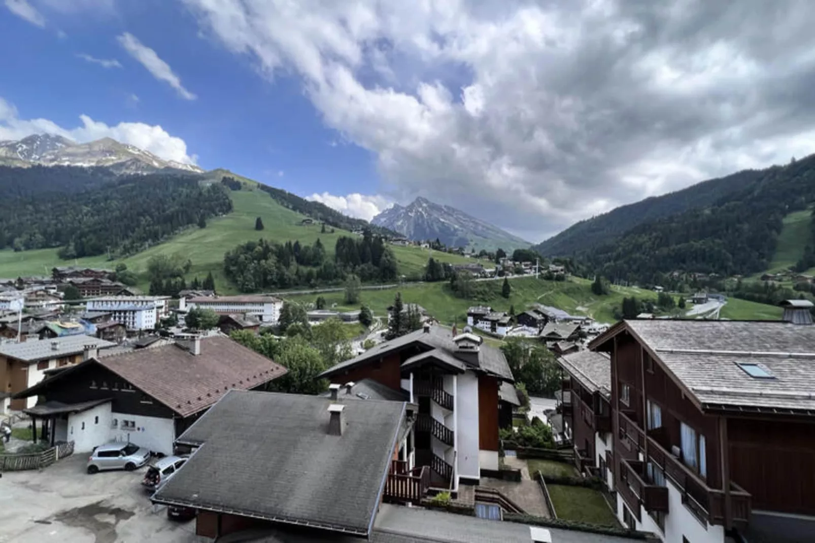 Studio à La Clusaz-Uitzicht zomer