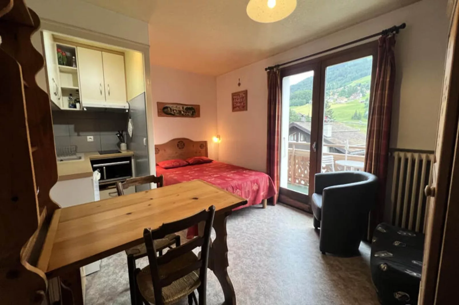 Studio à La Clusaz-Eetkamer