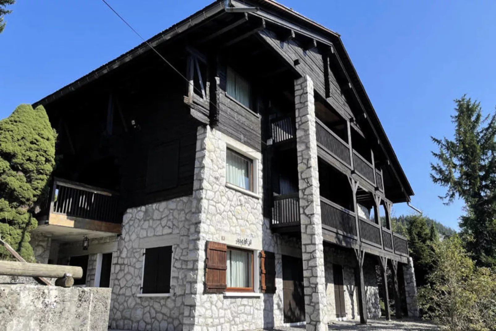 Appartements à La Clusaz-Buitenkant zomer