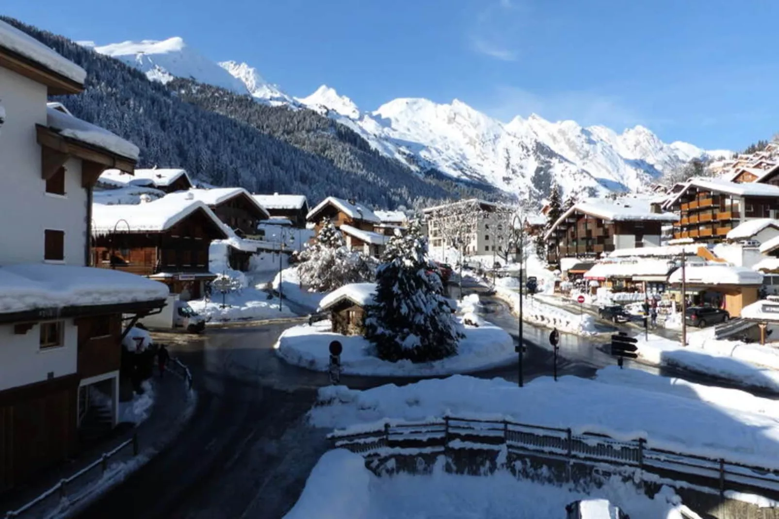 Résidence Altitude-Buitenkant zomer