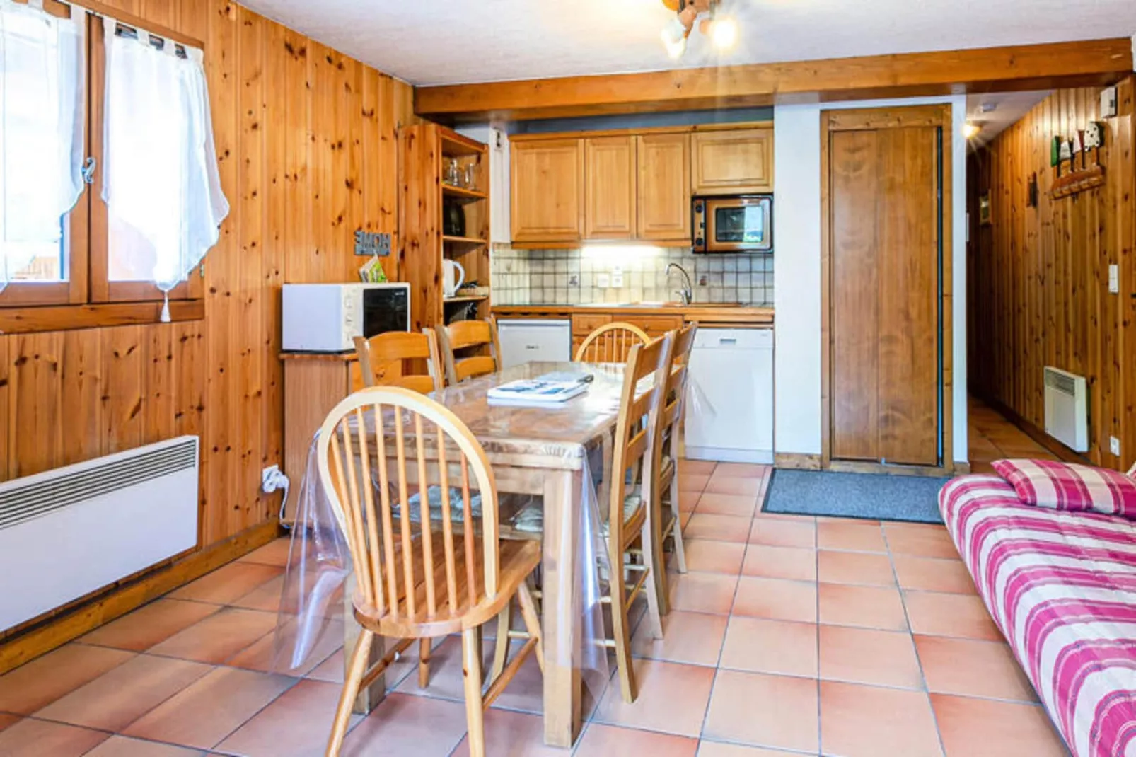 Résidence Coq De Bruyere-Eetkamer