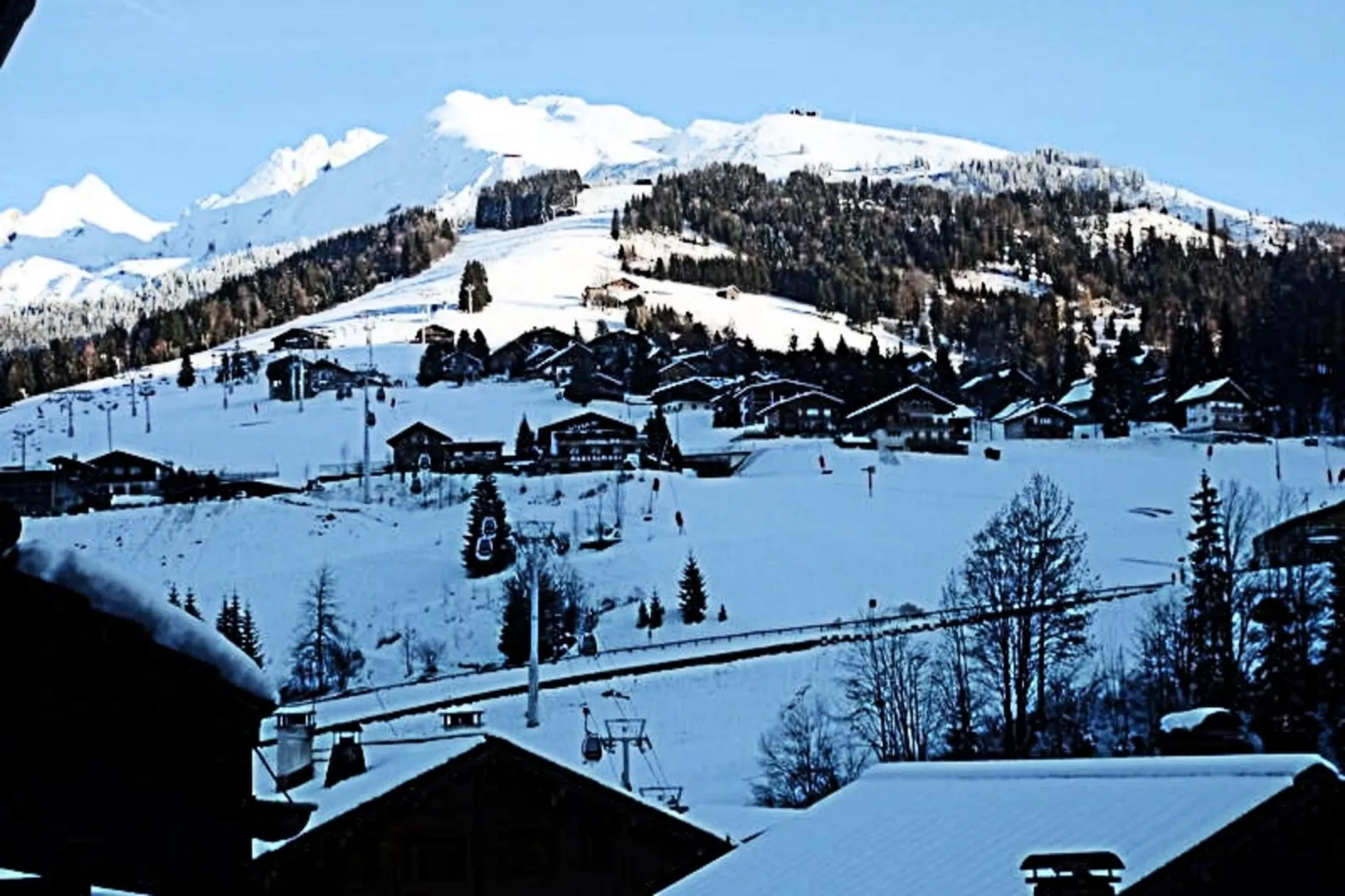 Résidence Eden Roc-Buitenkant zomer