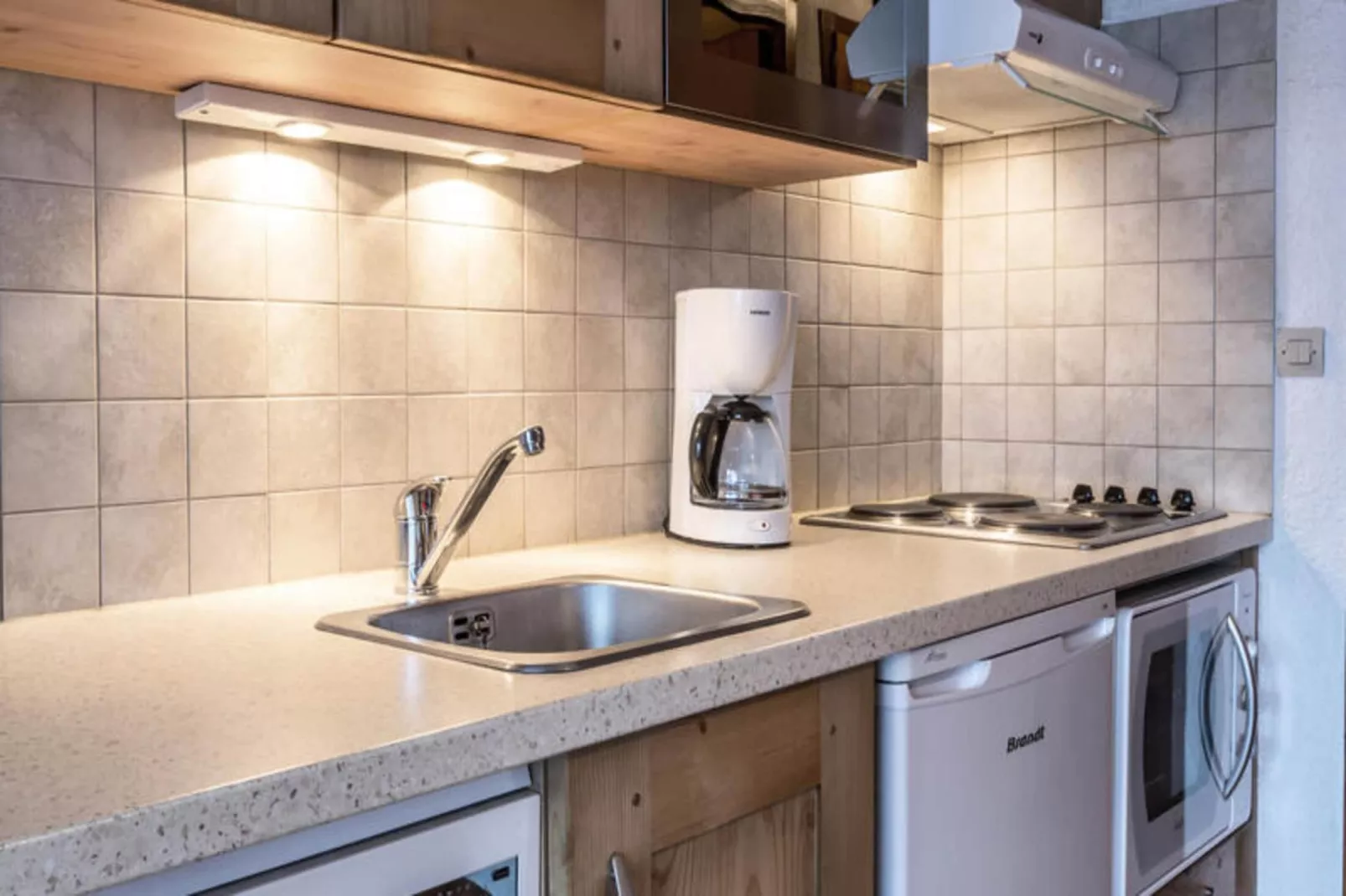 Résidence Domanial A-Buitenkant zomer