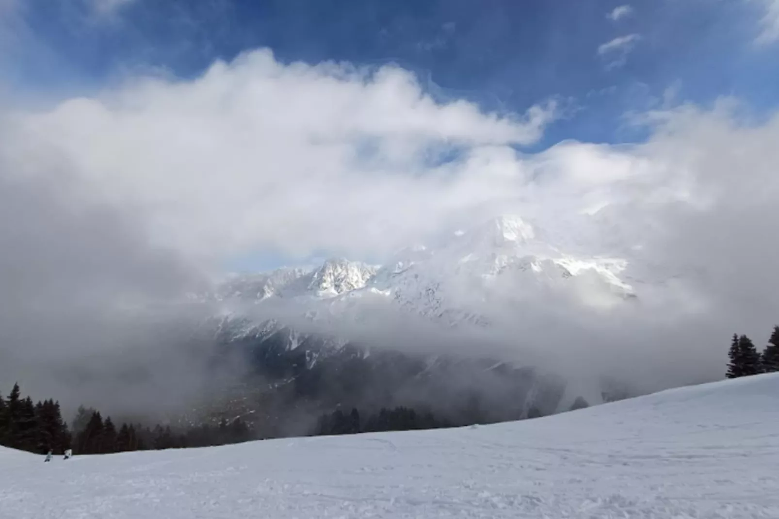 Résidence Les Houches Villages-Buitenkant zomer