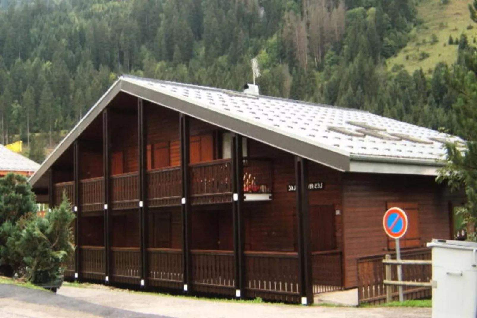 Résidence Les Rives Du Lac-Buitenkant zomer