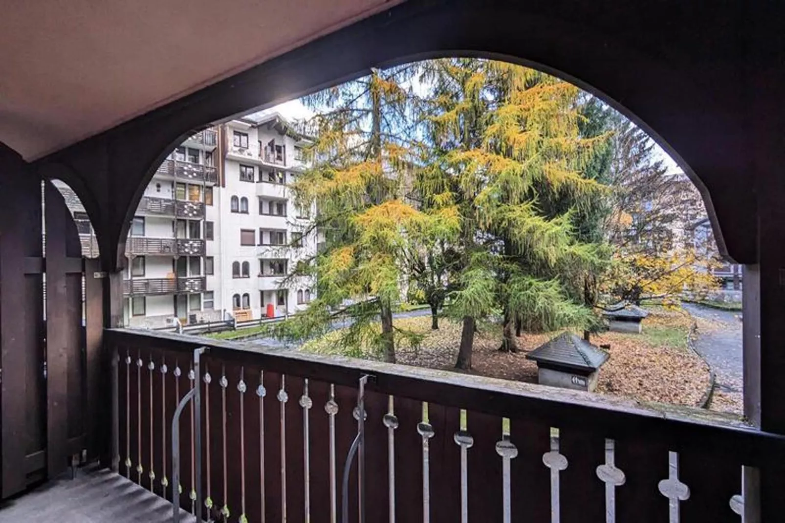 Résidence Jonquille-Uitzicht zomer