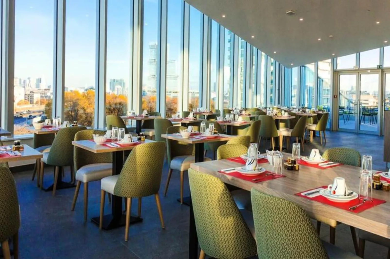 Appart'hôtel Odalys Paris XVII-Buitenkant zomer