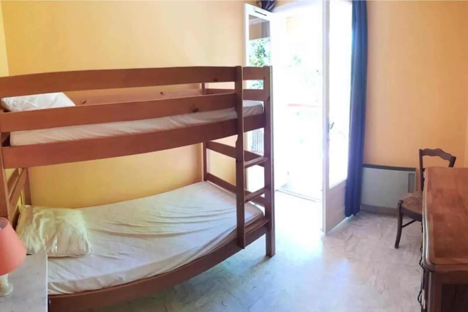 Résidence Bagatelle-Buitenkant zomer