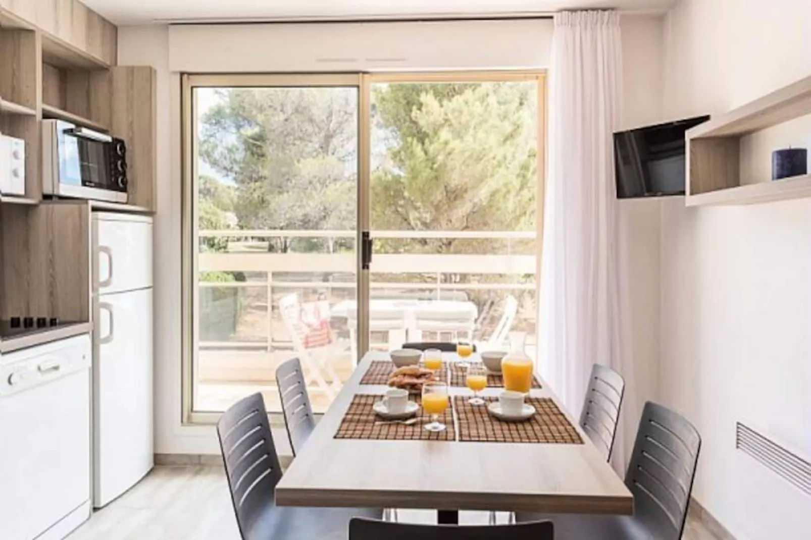 Résidence Pierre & Vacances La Corniche d'Or-Image-tags.