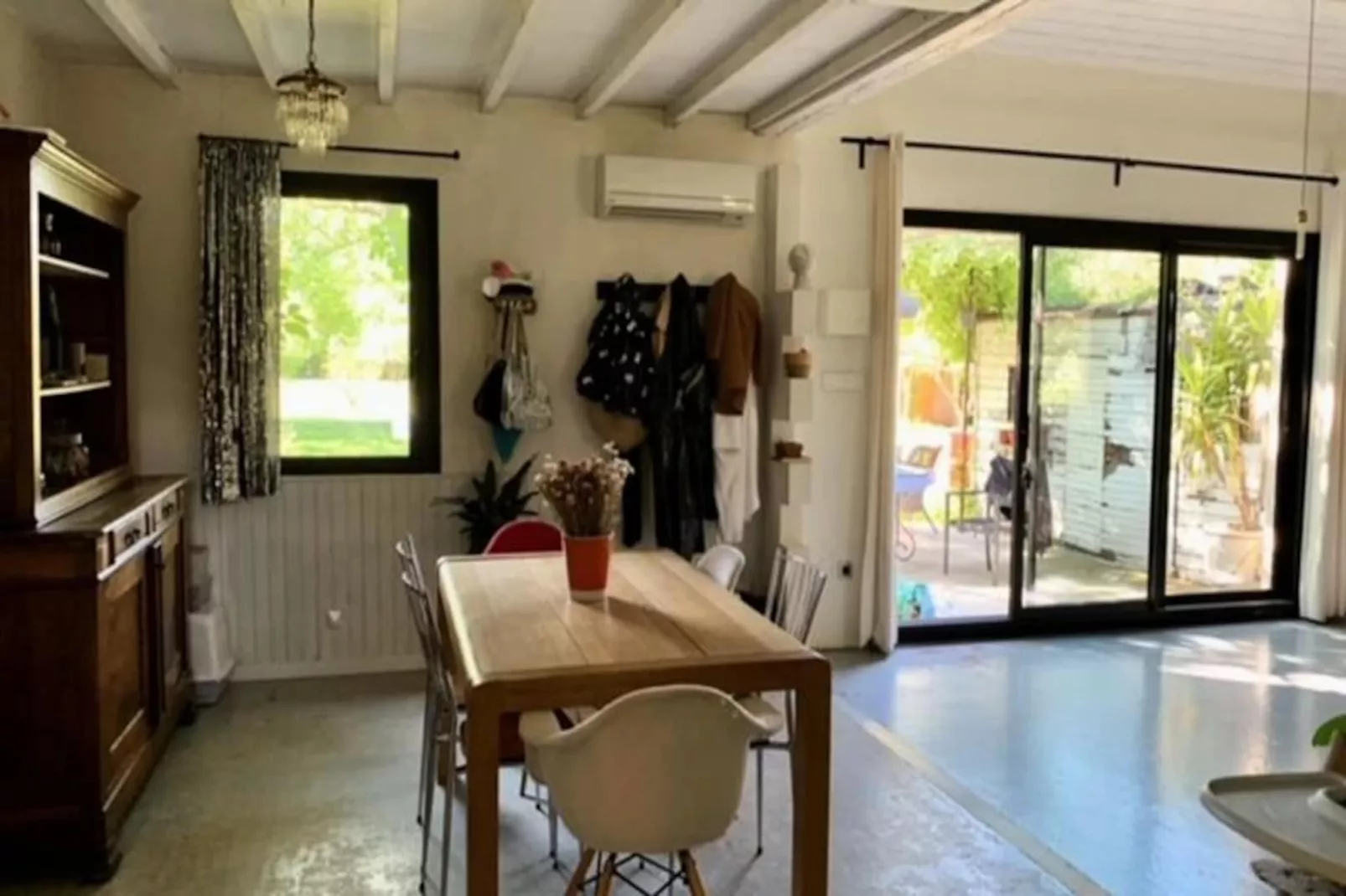 Maison Avec Piscine Et Vue Imprenable Sur Le Luberon-Image-tags.